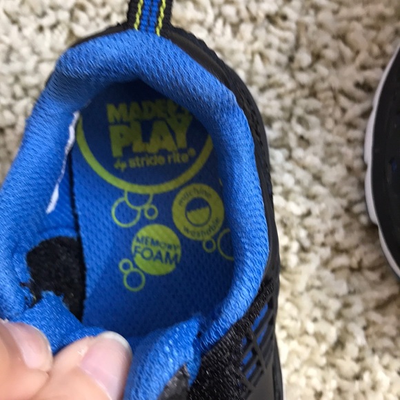 Stride Rite M2P Breccen Size 5M NWT Black/Blue - Picture 5 of 8